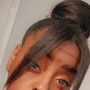 Meet your Posher, Desiree